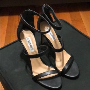 Steve Madden Feelya Heel